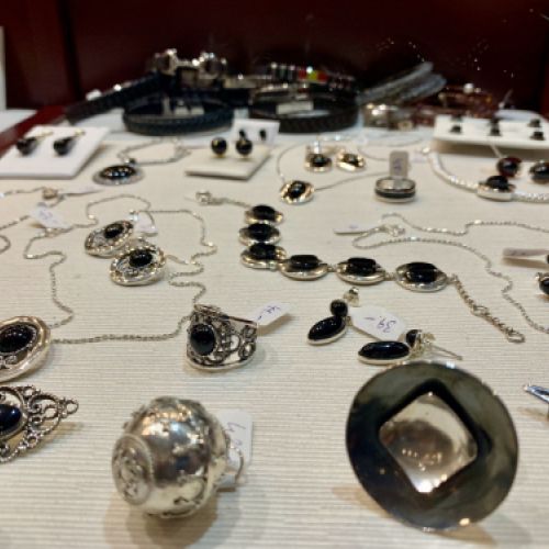 Muestra de joyas Plata Azabache