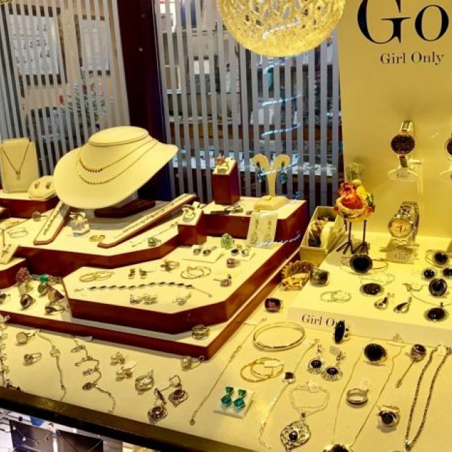 Joyas en Villaviciosa, Asturias